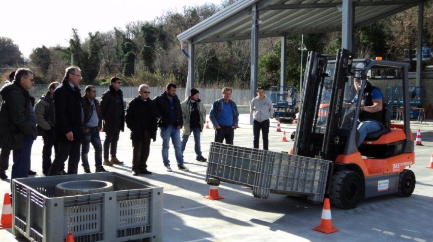 Corsi per operatori addetti all’uso di carrelli elevatori semoventi frontali